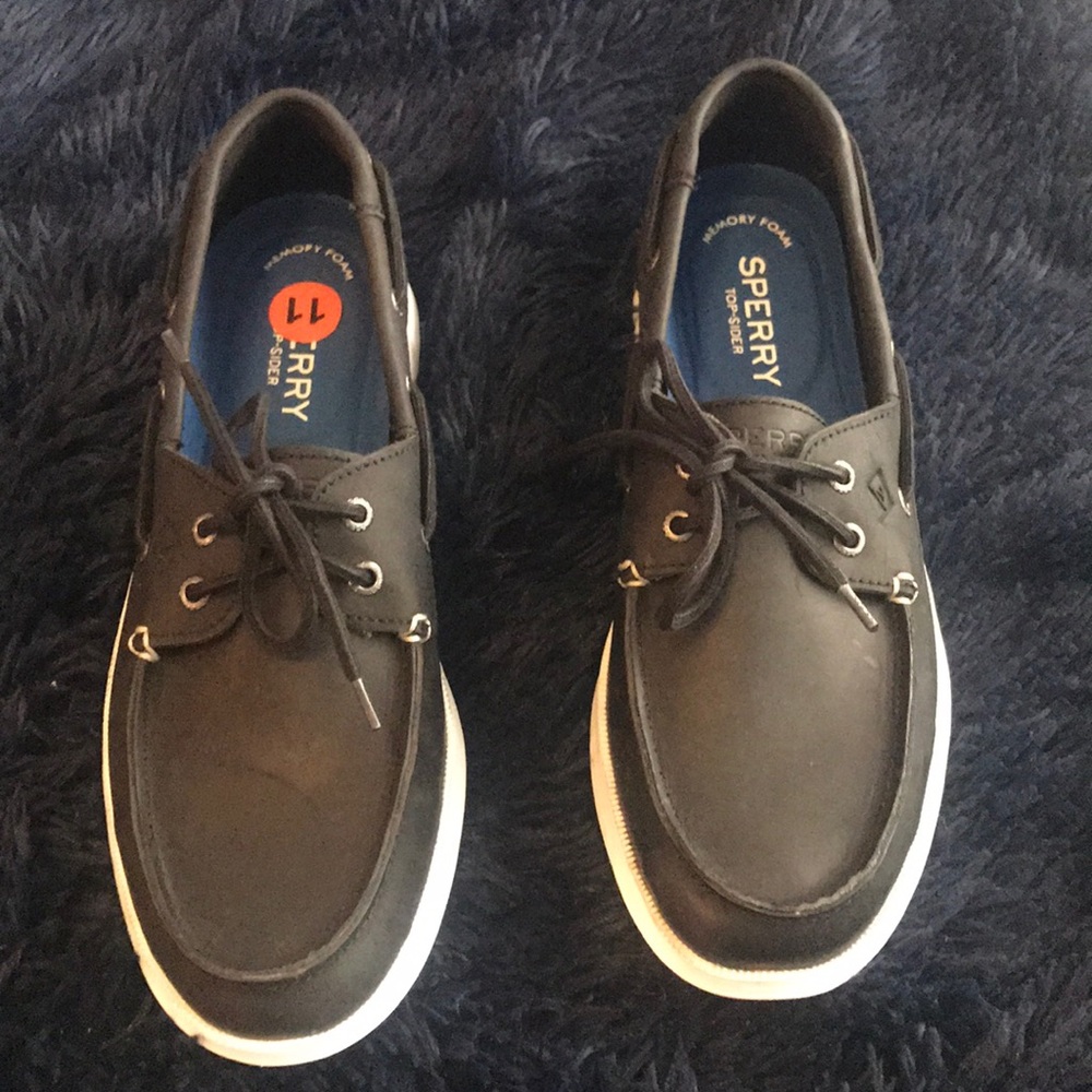 Sperry’s Men size 11.